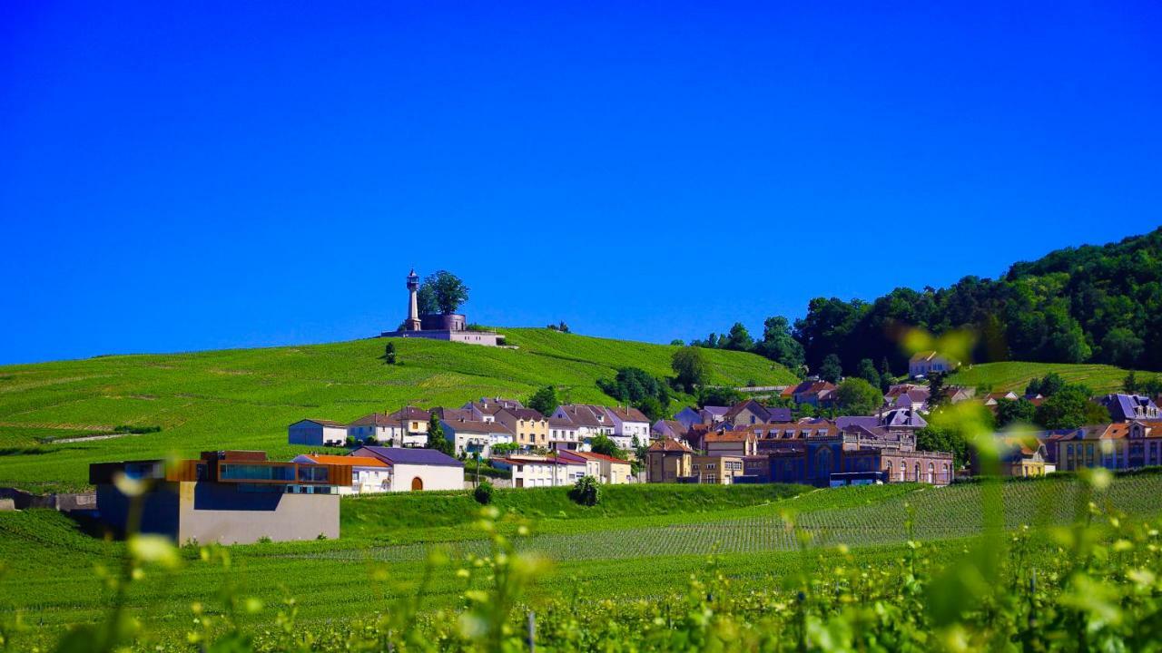 The Sparkling Castle ランス エクステリア 写真