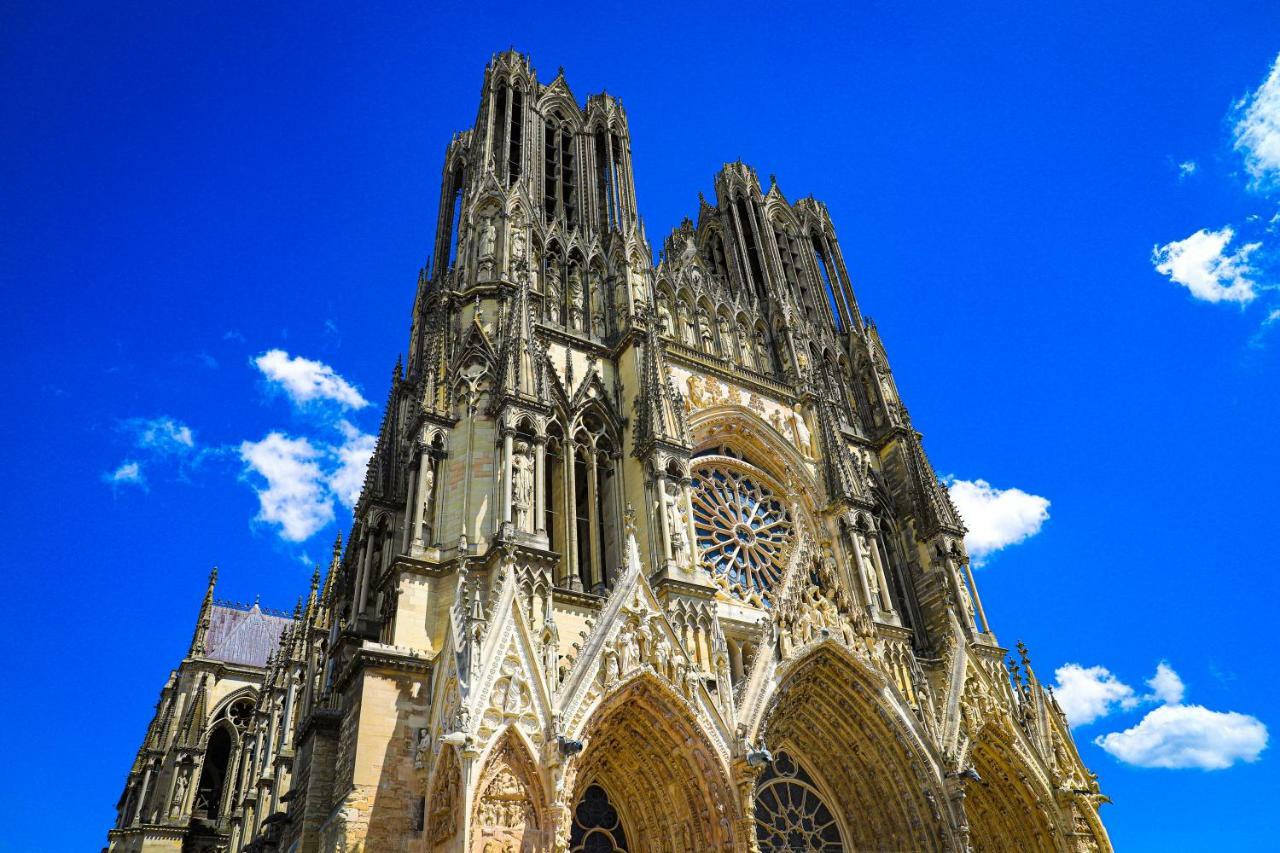 The Sparkling Castle ランス エクステリア 写真